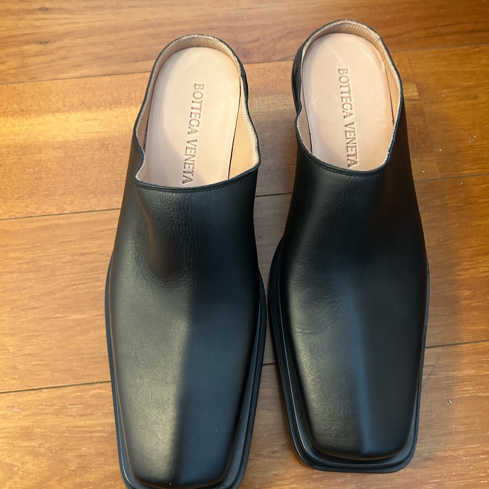 Bottega Veneta Black Mules NIB